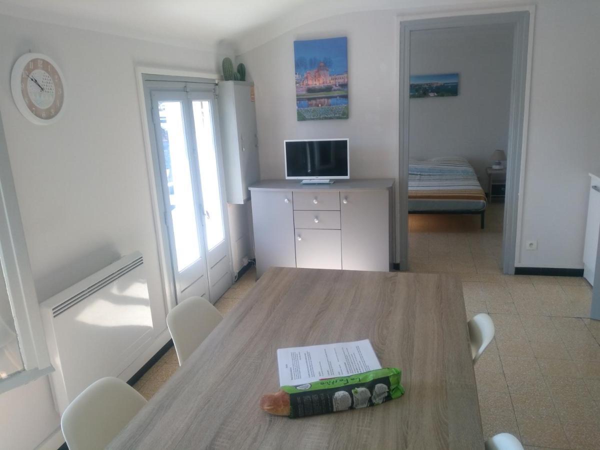 Appartement 62 M2 1Er Etage Avec Jardin Au Rdc Saint-Genis-des-Fontaines Ngoại thất bức ảnh
